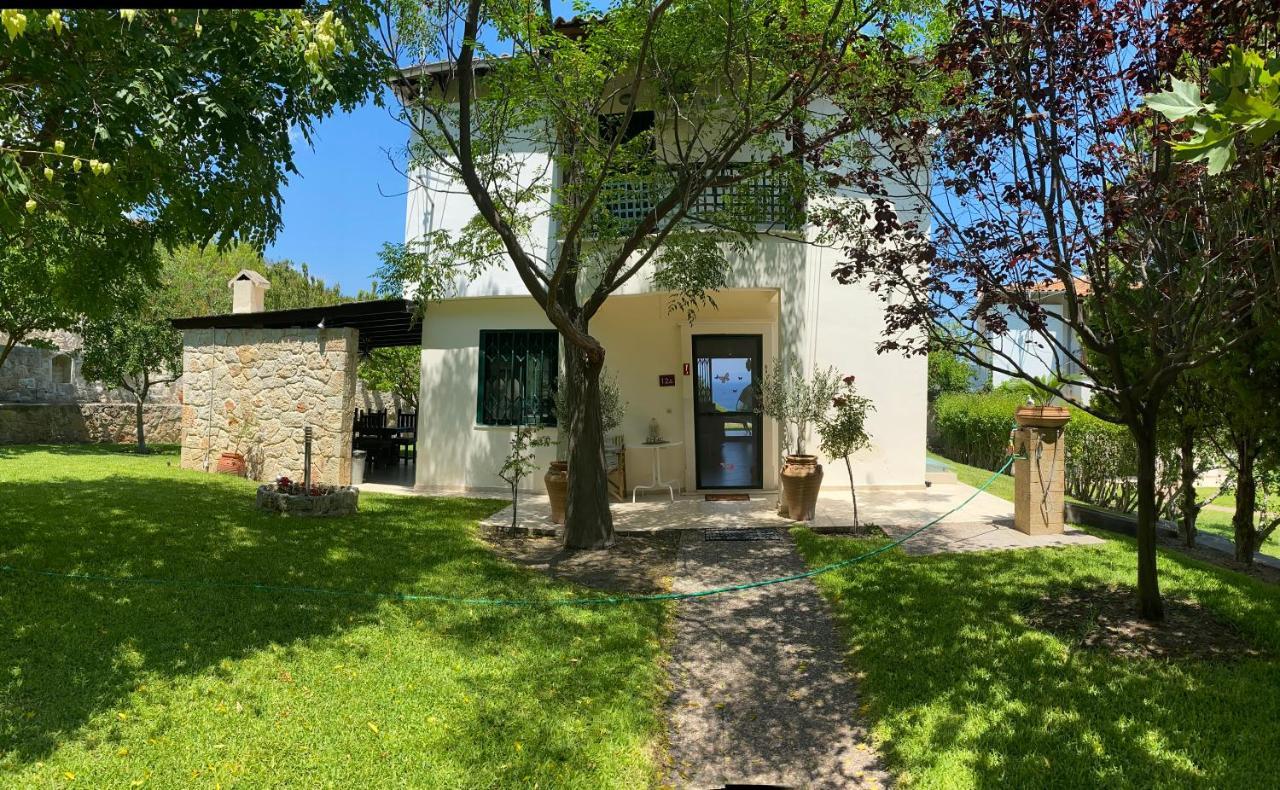 Detached Villa With Sea View Hanioti Bagian luar foto